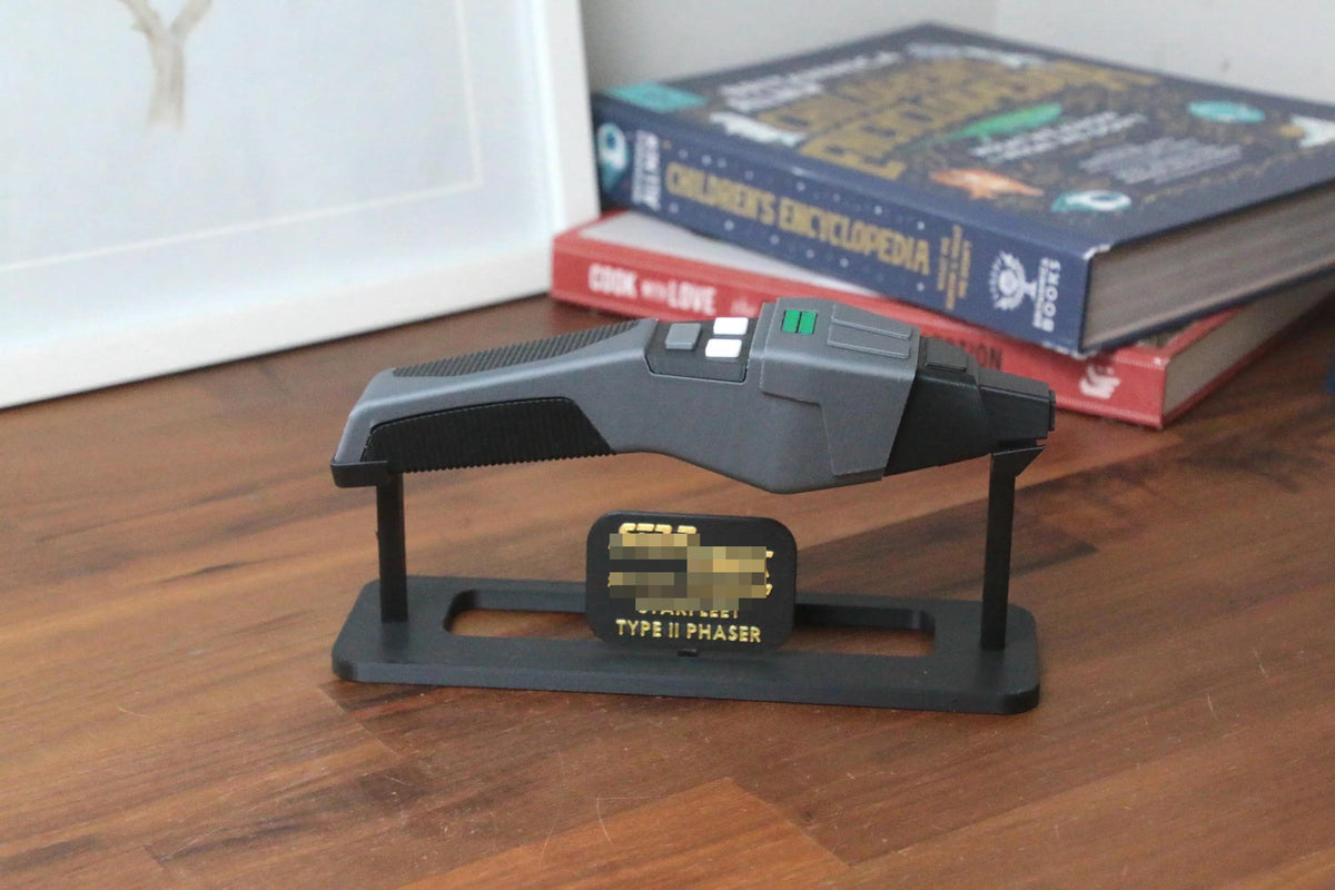 TNG Cobrahead Phaser with stand - The Next Generation Phaser - 3D Printed - Fully colored and assembled