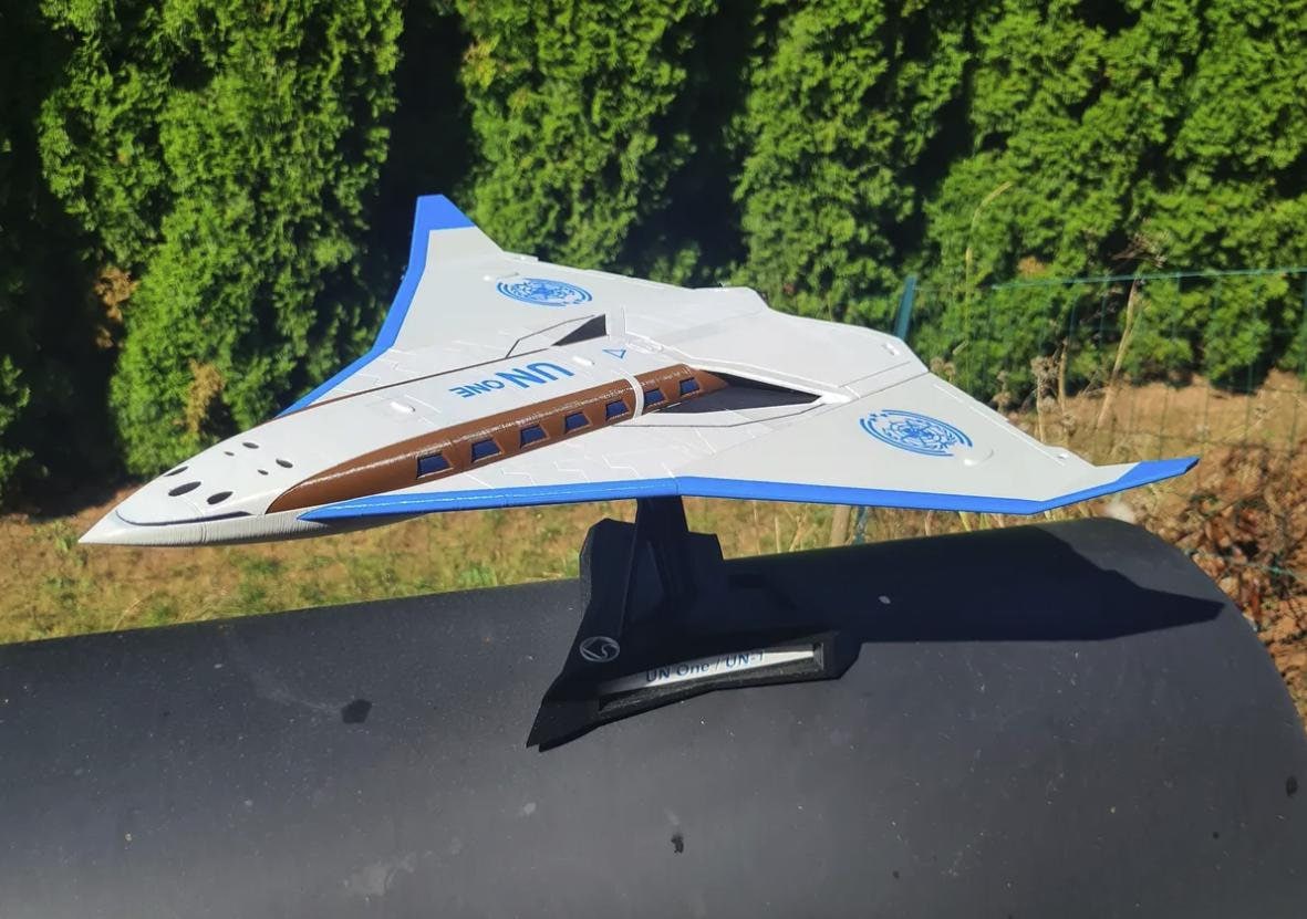 10 inch UN One Space shuttle - Fully colored and Assembled - 3D Printed