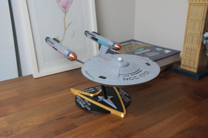 18.5-inch Constitution Class NCC-1701 Enterprise - 3D Printable Replica - Fully colored and assembled