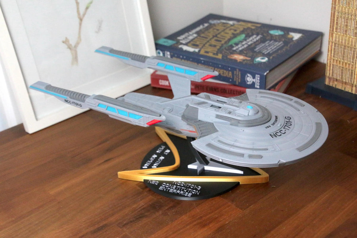 17-inch Neo Constitution Class NCC-80102-A Titan - 3D Printable Replica - Fully colored and assembled